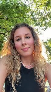 Rosalie Ackerman's Instagram, Twitter & Facebook