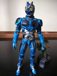 Through the aqua driver, a driver that absorbs water from the surrounding environment to produce a substance called manas aqua, michal transforms into kamen rider aqua. Rie84 On Twitter Custom Figure Kamen Rider Aqua Kamen Rider Poseidon S I C Hero Saga Ver
