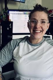 Kate Finan's Instagram, Twitter & Facebook