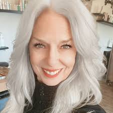 An experienced Ethan Allen design consultant and Platinum Spirit Award  winner, Frank Schepis of Tucson is an interior design whisperer.