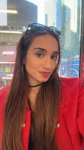 Alexis Farris's Instagram, Twitter & Facebook