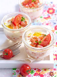 Im Wasserbad Gegart Im Glas Serviert Eiertopfchen Mit Tomaten Brunch Rezepte Rezepte Lecker