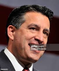 Republican Party supporters Bill Fullerton and his wife, Nancy... News  Photo