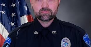 Wingate rallying around police officer