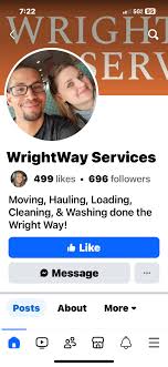 Anyone notice right before Chisholm It says LEFT LANE CLOSED?? Who's in  charge of signs