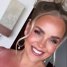 Chloe Jayne's Instagram, Twitter & Facebook