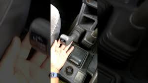Antaranya ada yang guna gear p waktu berhenti di traffic light, yang mana cara ini salah. How To Put Double Gear 4x4 Mitsubishi Pajero Youtube