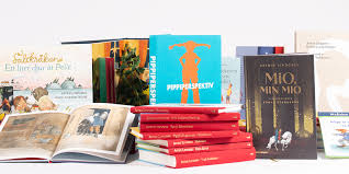 Nu när hon är borta kan vi inte längre hoppas på fler böcker, men de som finns lever. Bocker