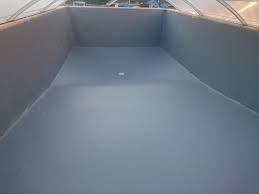 Poseur De Membrane Armee Pour Piscine Entretien Services Le Thoronet