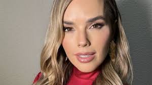 Carla Perez toma atitude solidária após pedido desesperado de fã: ''Seu  Natal está garantido''