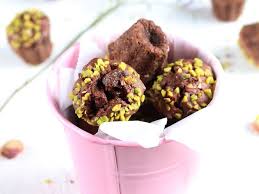 Petites Bouchees Au Chocolat Et Pistaches Pistache Nourriture Chien Alimentation