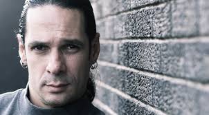 CHRIS CARTER: THE INSPIRATION BEHIND THE ROBERT HUNTER SERIES