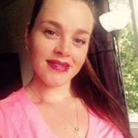 Holly Drennan's Instagram, Twitter & Facebook