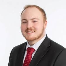 Eli Hull's Instagram, Twitter & Facebook