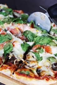 Pizza Hut Pizza Dough I Used Two 12 Inch Pizza Pans I Bake My Crust For About 10 15 Minutes First Add Desired Ingredie Restaurant Recipes Food Lover Recipes