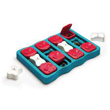 Different from the level 1 nina ottosson dog games, level 2 dog games like this dog brick offer increased stimulation and. Nina Ottosson Dog Puzzle Toy Interactive Treat Dispenser Dog Brick Modern Pets