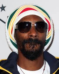 11.10.2018 · snoop dogg hairstyles. Is This A Pot Leaf Apparition In Snoop Dogg S Facial Hair