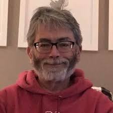 What are some must-see places to visit in Iowa?