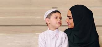 Aku adalah seorang profesional di bidang seni boleh dikata sebagai konsultan bidang seni dekorasi. Jom Ibu Ibu Dengki Dengan Anak Kelateku