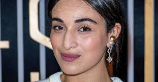 Camélia jordana est un album de camélia jordana. Camelia Jordana Committed And Proud Of It Archyde