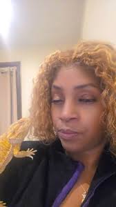 I swear he think I'm his gf...did yall see he tried to French me 🤣