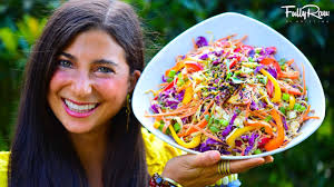 Thinking about incorporating raw food recipes in your weekly meals? Fullyraw Spicy Sesame Thai Salad Raw Vegan Pad Thai Youtube