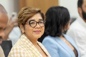 Eloisa Luna (@eloisalunalib) • Instagram photos and videos