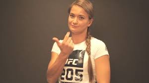 Joanna jedrzejczyk (l) faces off with karolina kowalkiewicz (r) during the ufc 205 press conference at the theater at madison square garden on september 27, 2016 in new york city. Come Here Karolina Kowalkiewicz Gif Karolina Kowalkiewicz Ufc Trending