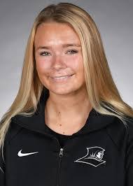 Meredith Gillis's Instagram, Twitter & Facebook