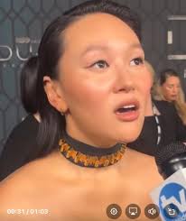 Yerin and Luke and the #Bridgerton cast at the Season 4 table read is  everything!!🥰