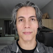 Randall Koch's Instagram, Twitter & Facebook