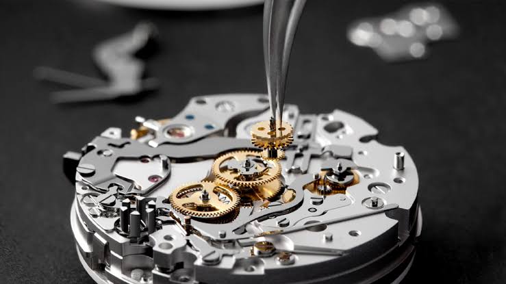 Automatic Watches - The Complete Guide to Self-Winding Watches - 10to2