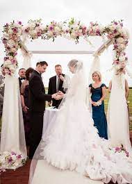 Romantic Jewish Wedding At The Bourne Mansion Ny Jewish Wedding Chuppah Wedding Chuppah Jewish Wedding