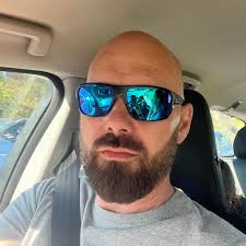 Marek Goliński -...