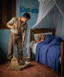 I AGREED TO CLEAN AN OLD WOMAN'S HOUSE FOR 200 PESOS… BUT THE DAY SHE DIED AND LEFT A SINGLE LETTER FOR ME, I UNDERSTOOD THAT NOTHING HAD BEEN AS I THOUGHT.