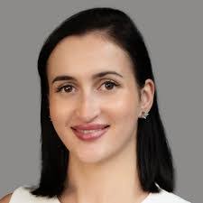 Karen Pool's Instagram, Twitter & Facebook