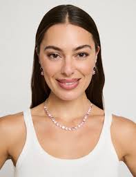 Amelie Necklaces Pendants