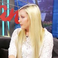 In 2002, amanda bynes was the world's biggest child star. Watch Amanda Bynes S First Public Interview In 4 Years