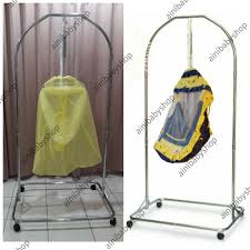 Untuk yang terkecil, ada fiksasi pada tali atau velcro, agar bayi tidak jatuh dari kursi. Harga Ayunan Bayi Terbaik Perlengkapan Tidur Bayi Ibu Bayi Juni 2021 Shopee Indonesia
