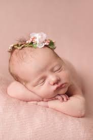 150+ Middle Names For Lillian (Unique & Cute)