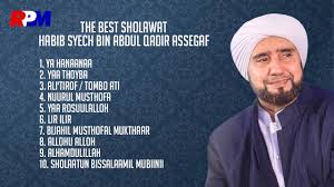 Beliau juga imam besar di masjid jami' assegaf di pasar kliwon solo yang terkenal ahlaqnya dalam menerima tamu. Habib Syech Bin Abdul Qodir Assegaf The Best Shalawat Full Album Stream Youtube