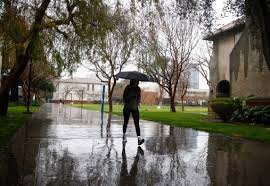 Rain, possible thunderstorms to hit Bay Area on Monday