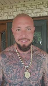 Kari Bonner's Instagram, Twitter & Facebook