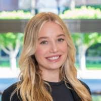 Traci Compton's Instagram, Twitter & Facebook