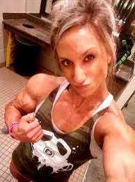 Shannon Courtney's Instagram, Twitter & Facebook