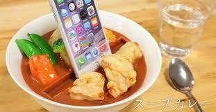 只是放著就可以一直攻擊你的恐怖手機架 大人物 85495 food iphone cases decoden