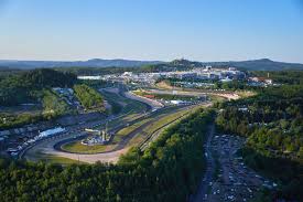Dr otto creutz was chair of the adac (allgemeiner deutscher automobile club) and a passionate believer in the project. Nurburgring 2018 Mit Vollgas In Die Neue Saison Orange 7 Osieben Tv