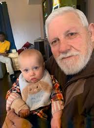 Actress welcomes home Vietnam veteran