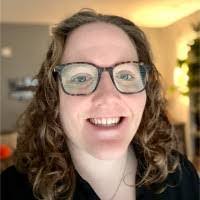 Liz Kiser's Instagram, Twitter & Facebook