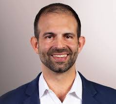 Mark Houlihan's Instagram, Twitter & Facebook